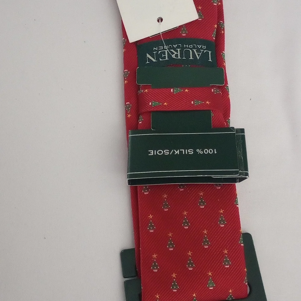 Ralph Lauren big boys Silk tie. One size red /holiday theme